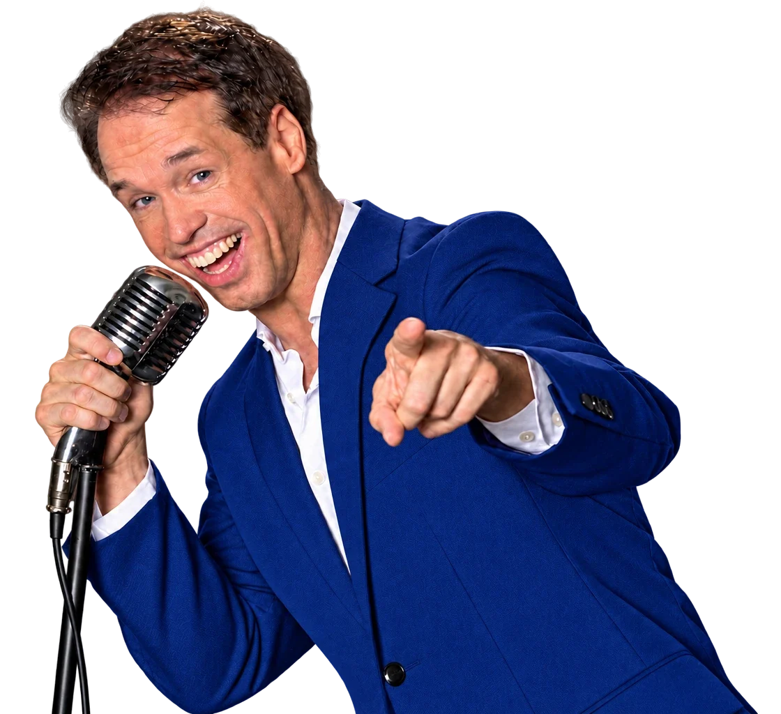 Dave van de Dam in een kobaltblauw pak