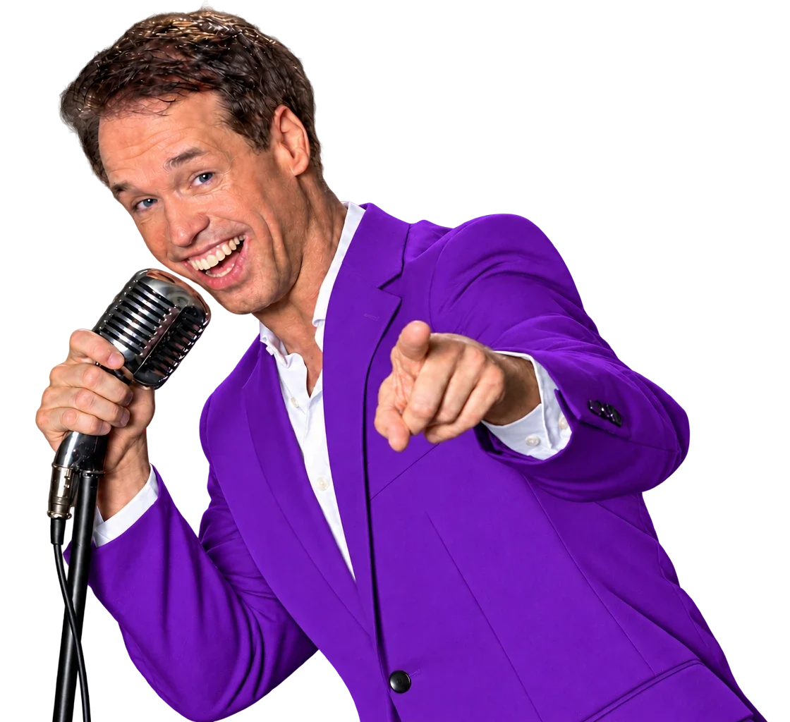 Dave van de Dam in een paars pak