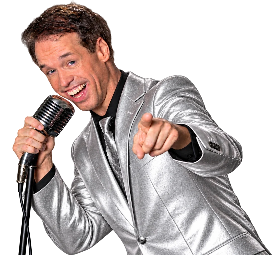 Dave van de Dam in een zilver pak